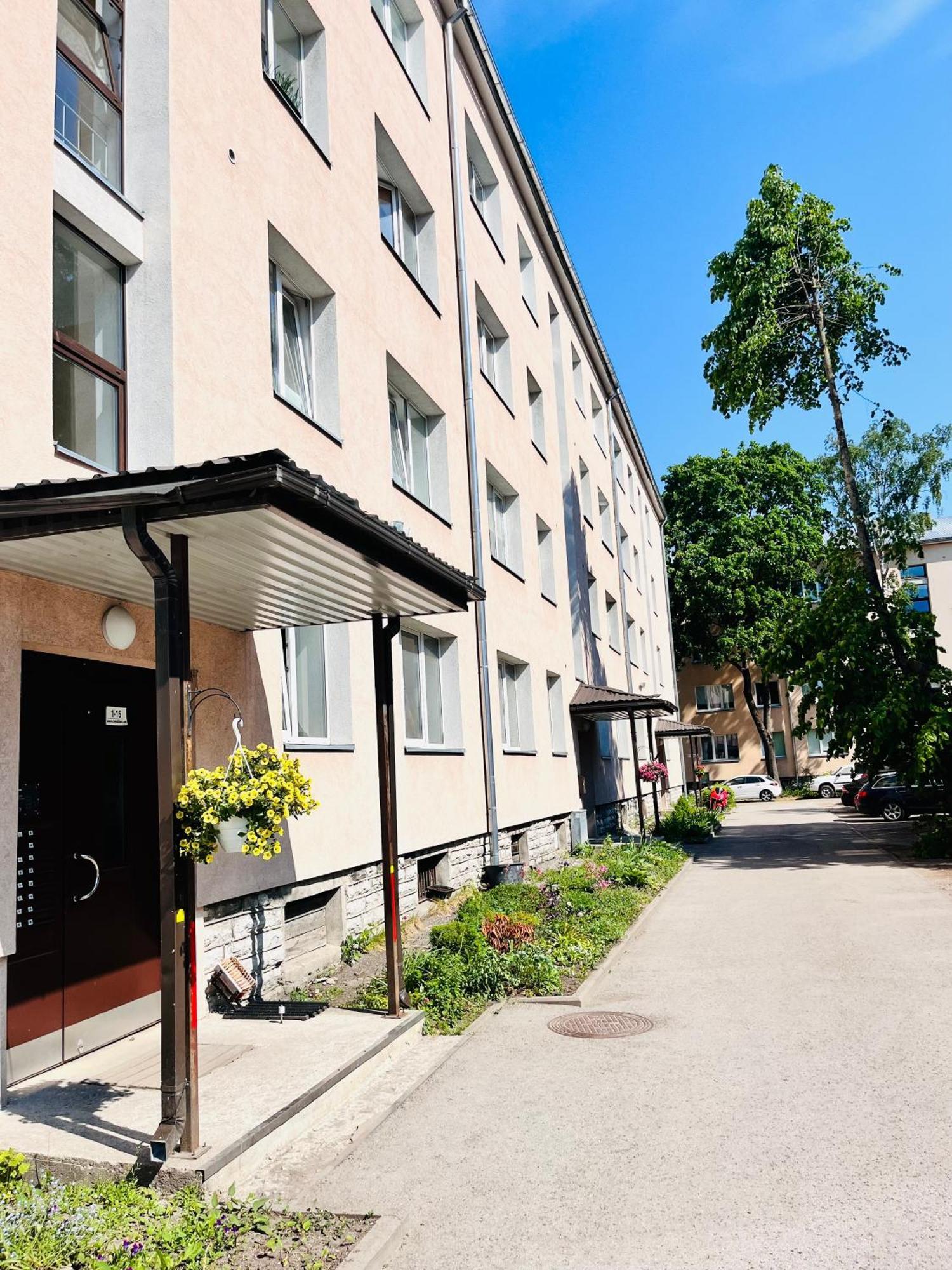 Tallinnhousing Studio For 4 With Free Parking Íbúð Tallinn