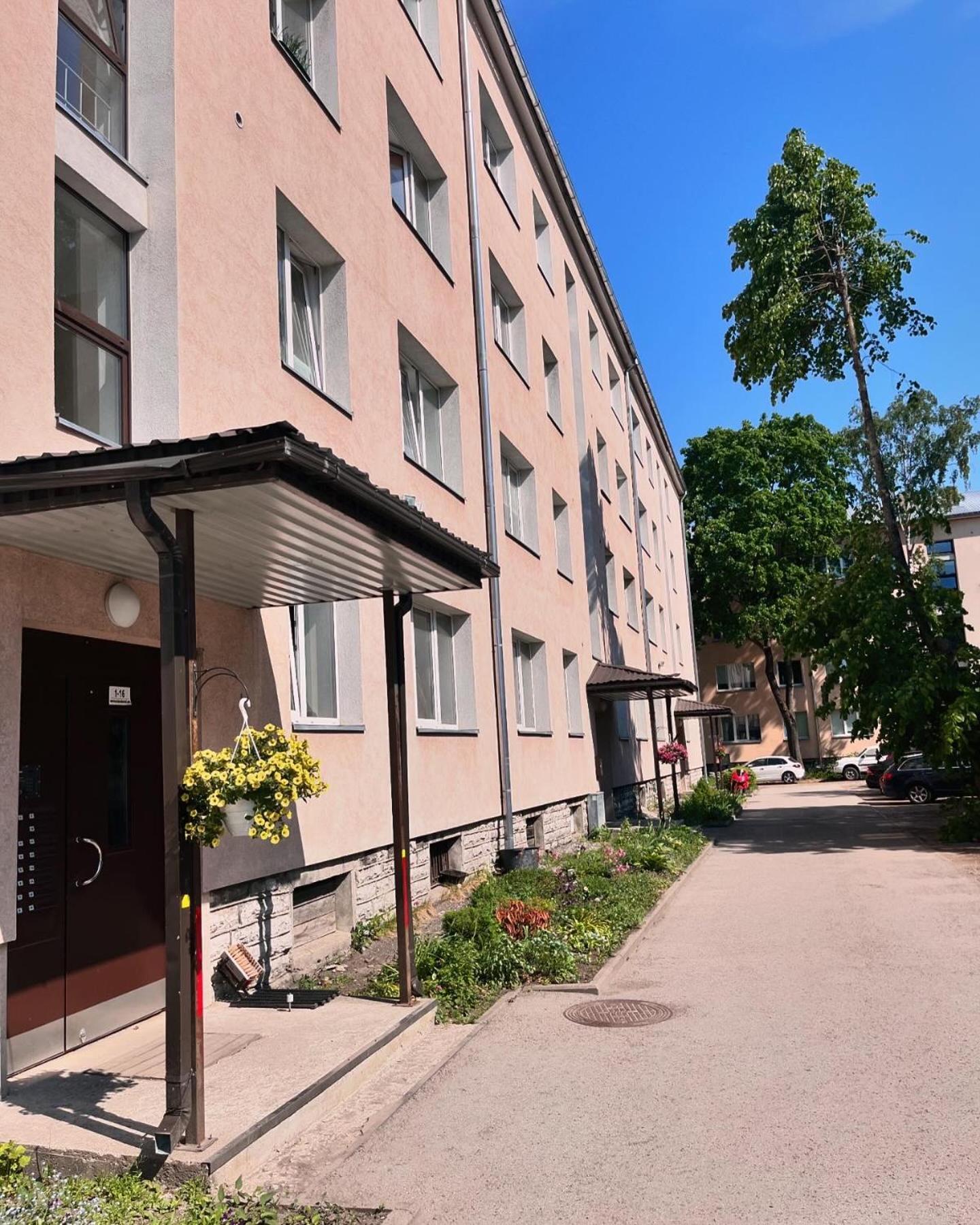 Tallinnhousing Studio For 4 With Free Parking Íbúð Tallinn